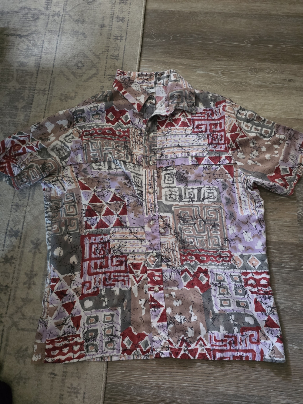 Women's Short-Sleeve Button-Down Shirt in Red & Taupe Geometric Print - Picture 1 of 3